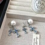 Pearl Cross Crochiette Earring